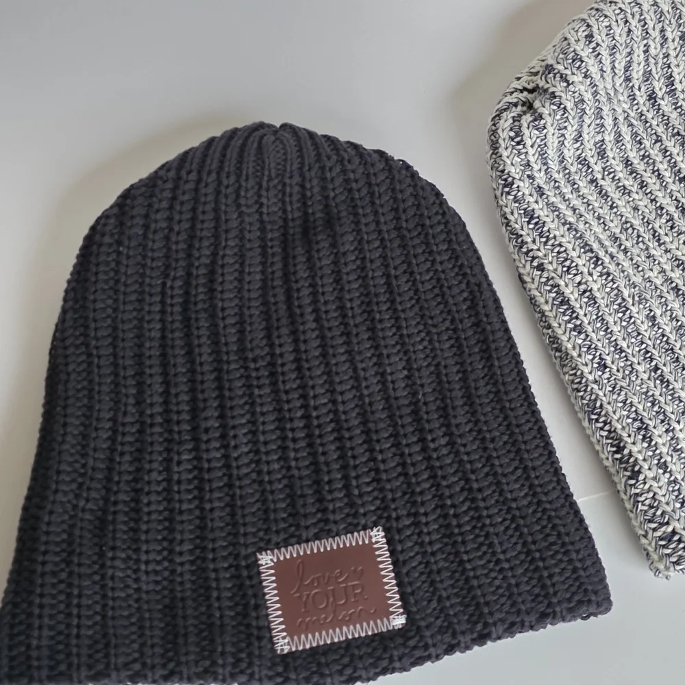 Love your Melon PAIR Of 2  knit beanies Size One size Excellcent Condition